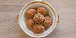 砂鍋獅子頭 Meatball Stew With Napa Cabbage